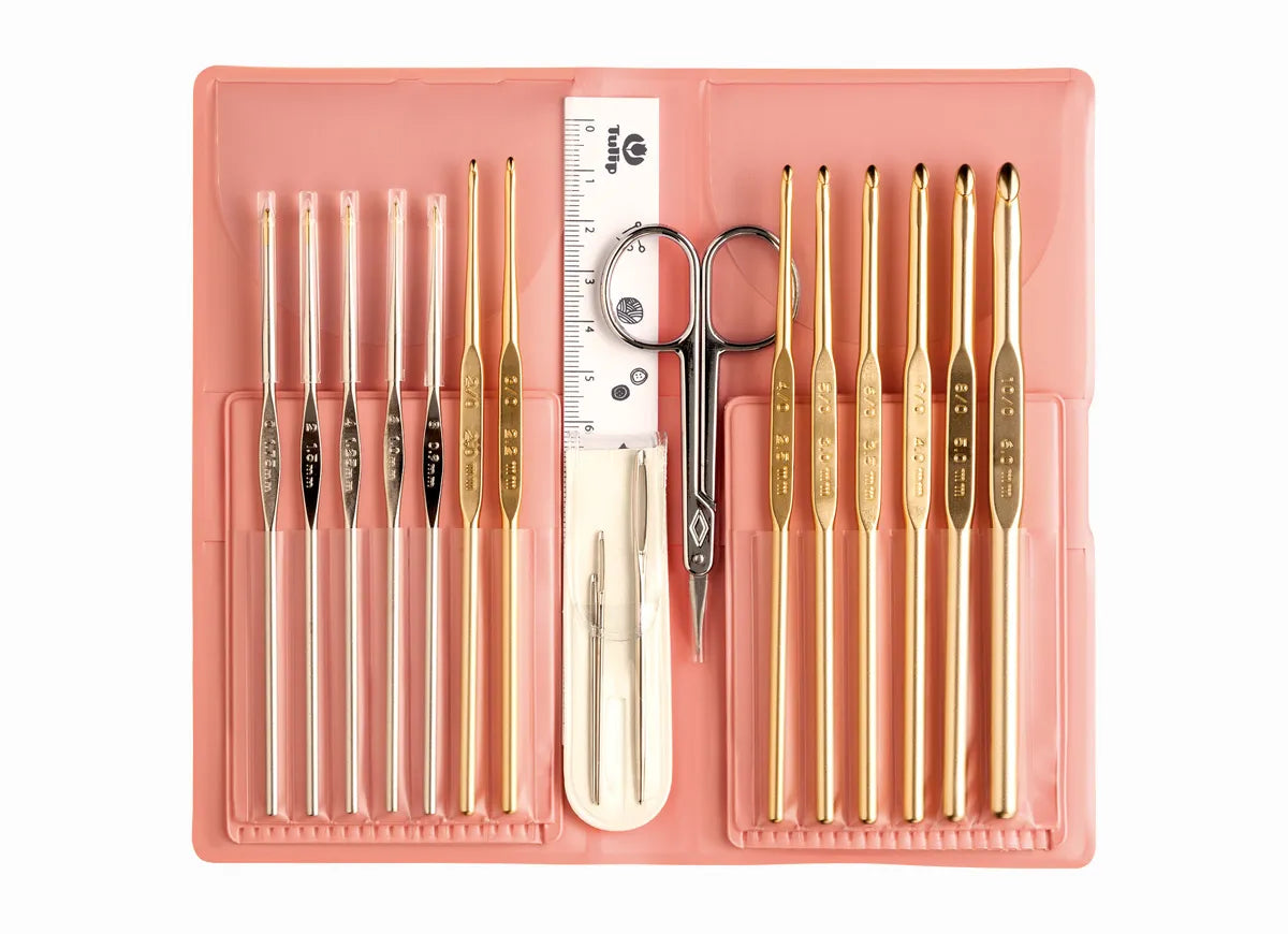 Tulip - Classic 4 Crochet Hooks 18-pc Set - Cream Pink