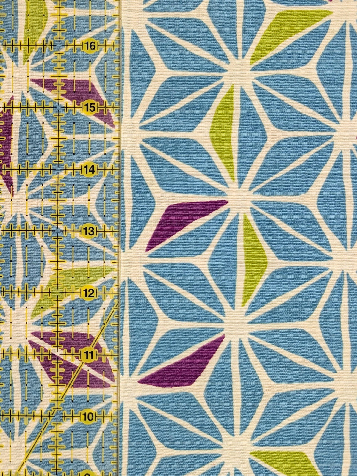 Sevenberry - Asanoha Cotton Shantung Japanese Fabric - White & Blue