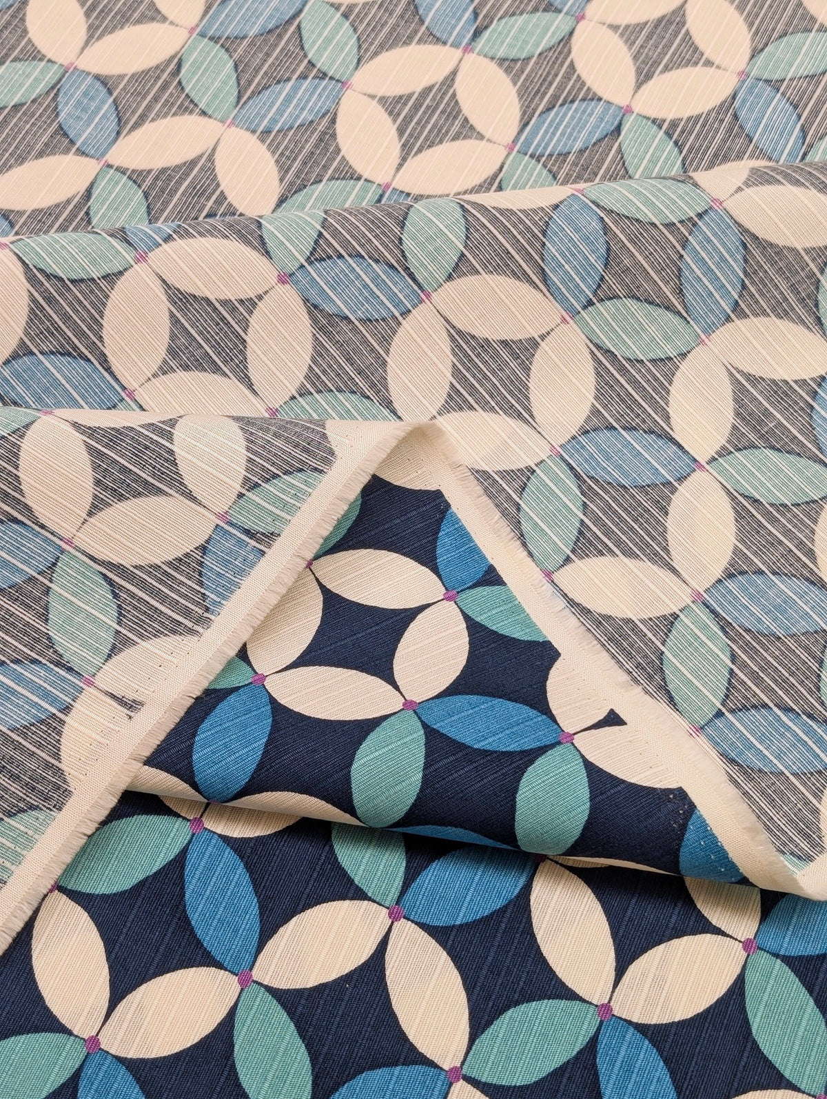Sevenberry - Shippou Cotton Shantung Japanese Fabric - Blue & White