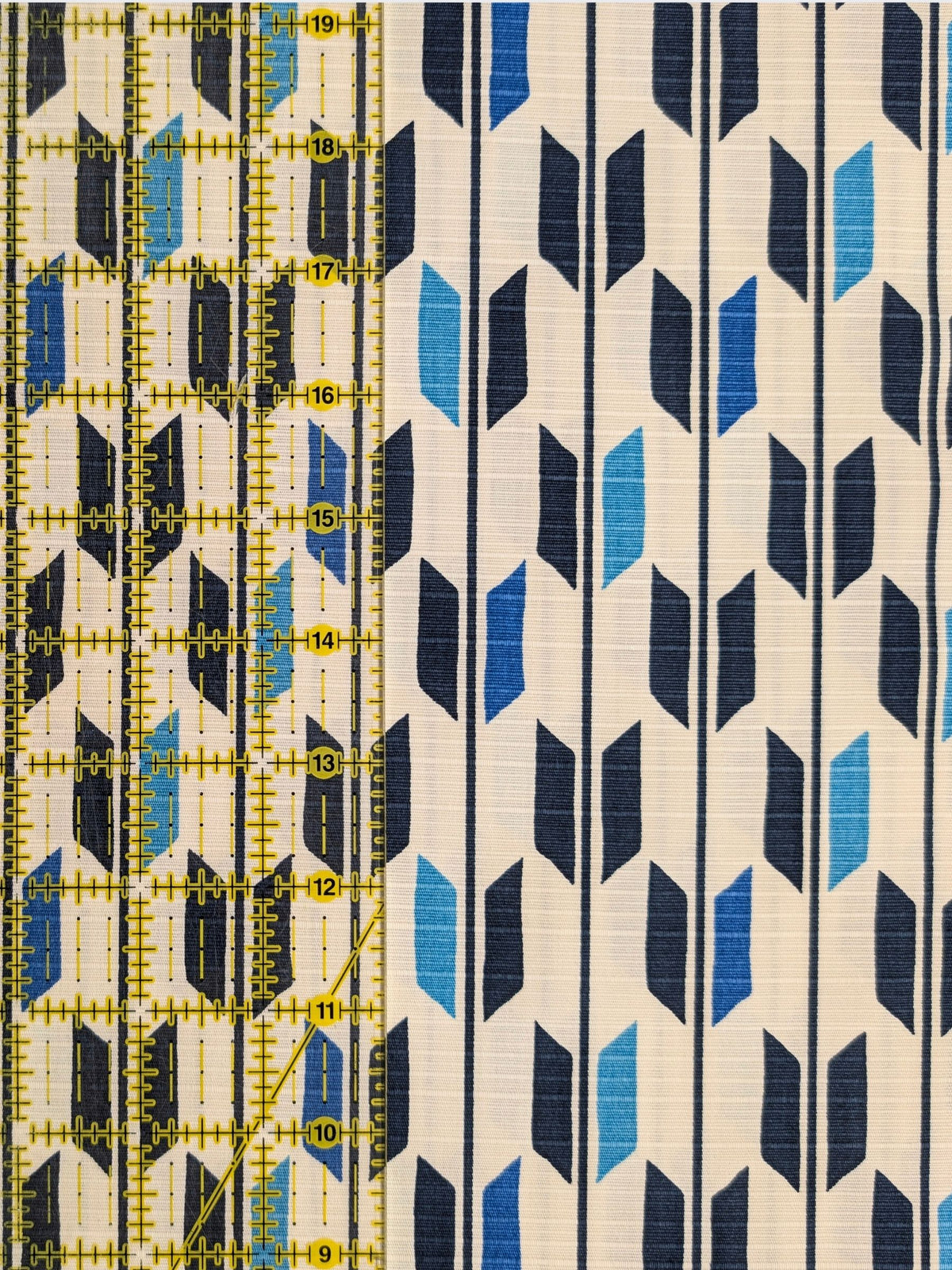 Sevenberry - Arrow Cotton Shantung Fabric - White & Blue