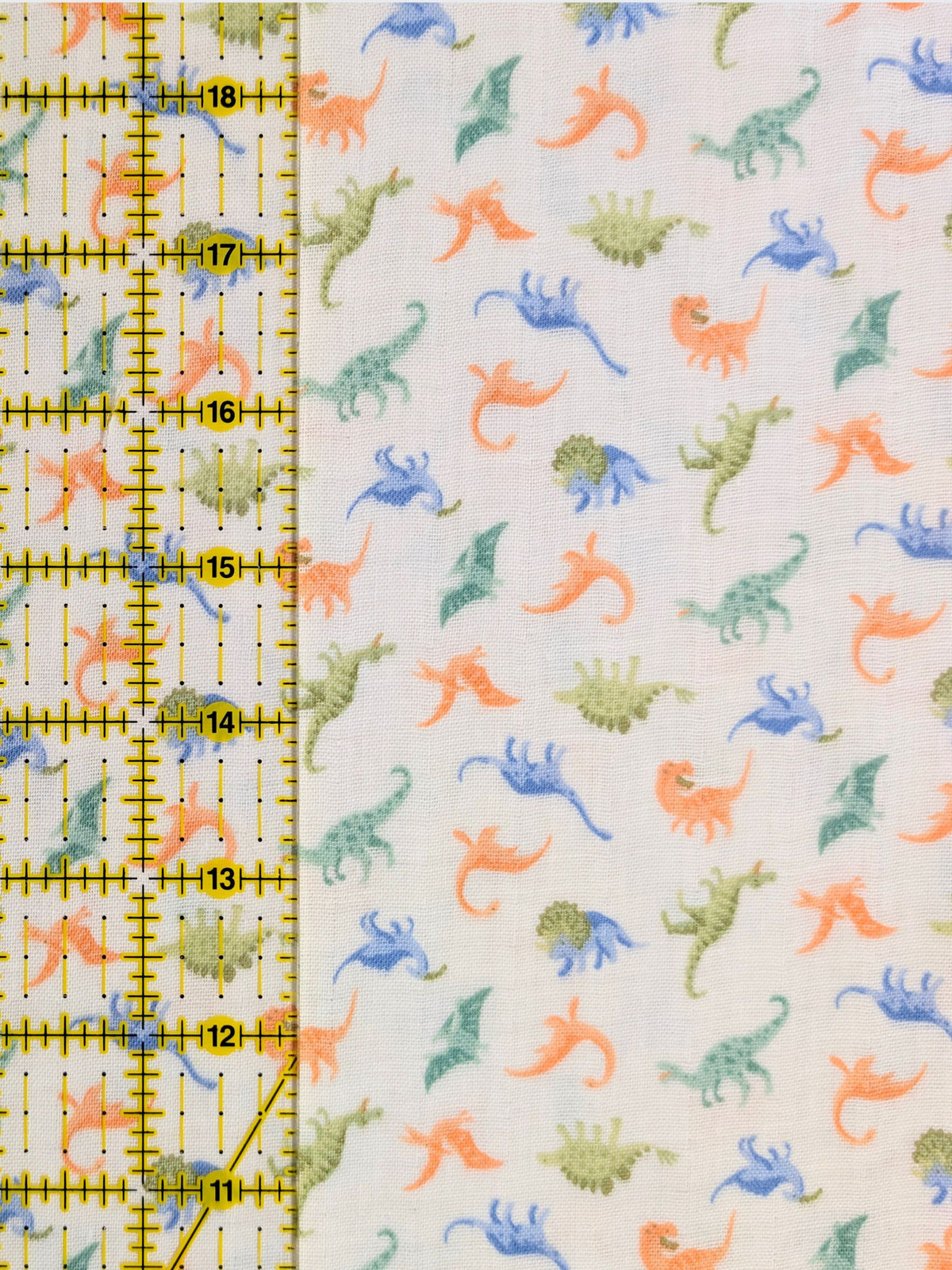 Sevenberry - Tiny Dinosaurs Cotton Double Gauze Fabric - White