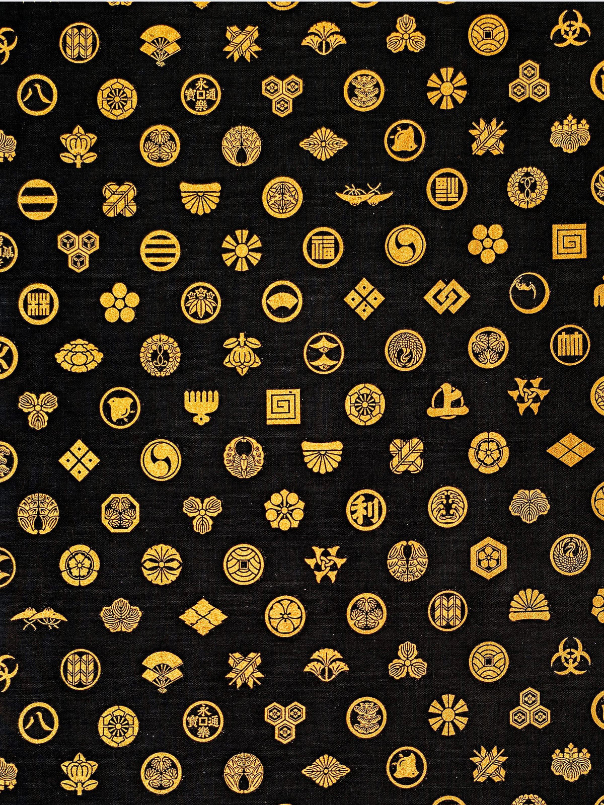 Cosmo - Golden Japanese Crests Cotton Sheeting Fabric - Black & Gold REMNANT