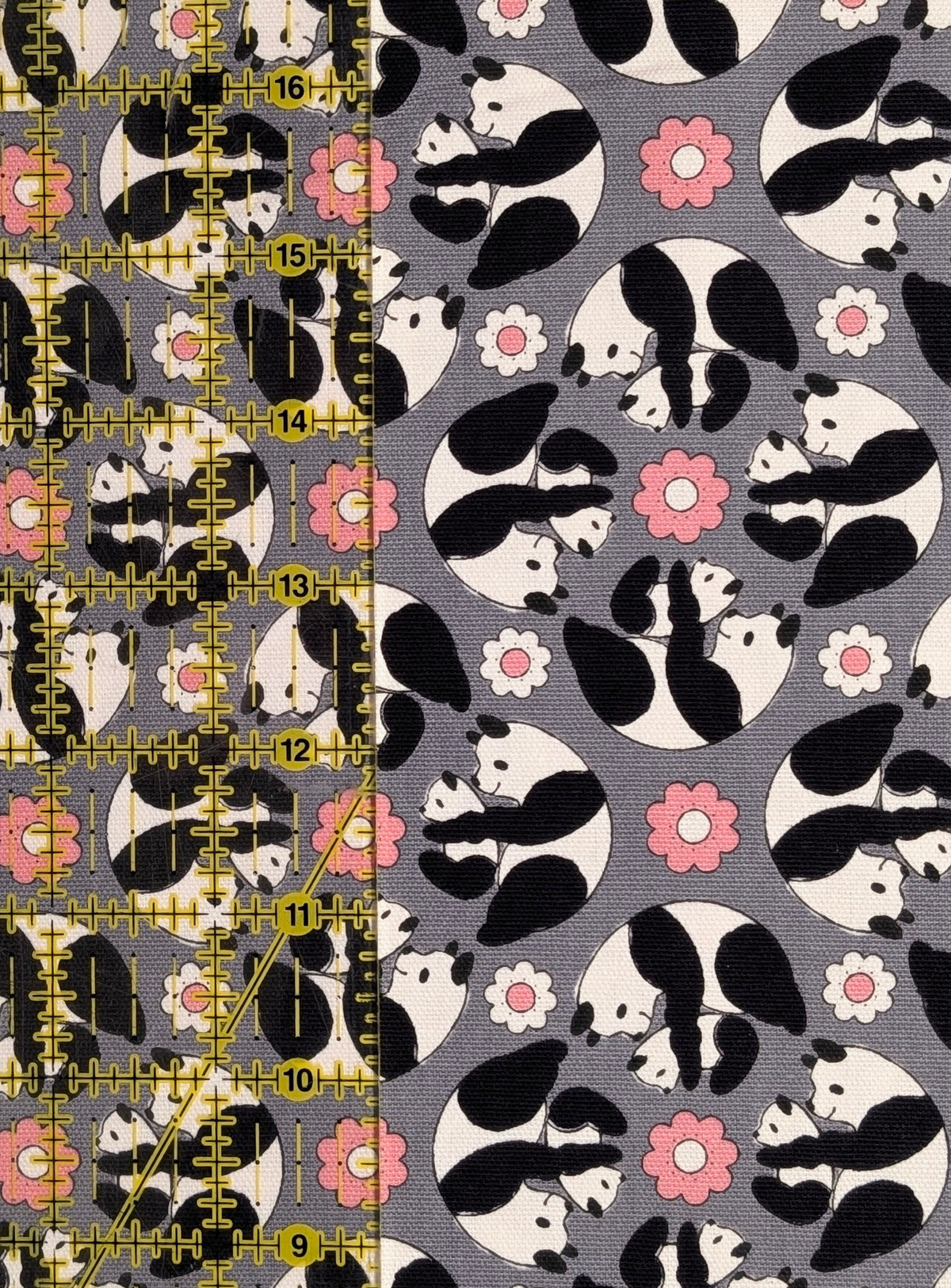 Yuwa - Kaleidoscope Pandas Oxford Cotton Fabric - Gray