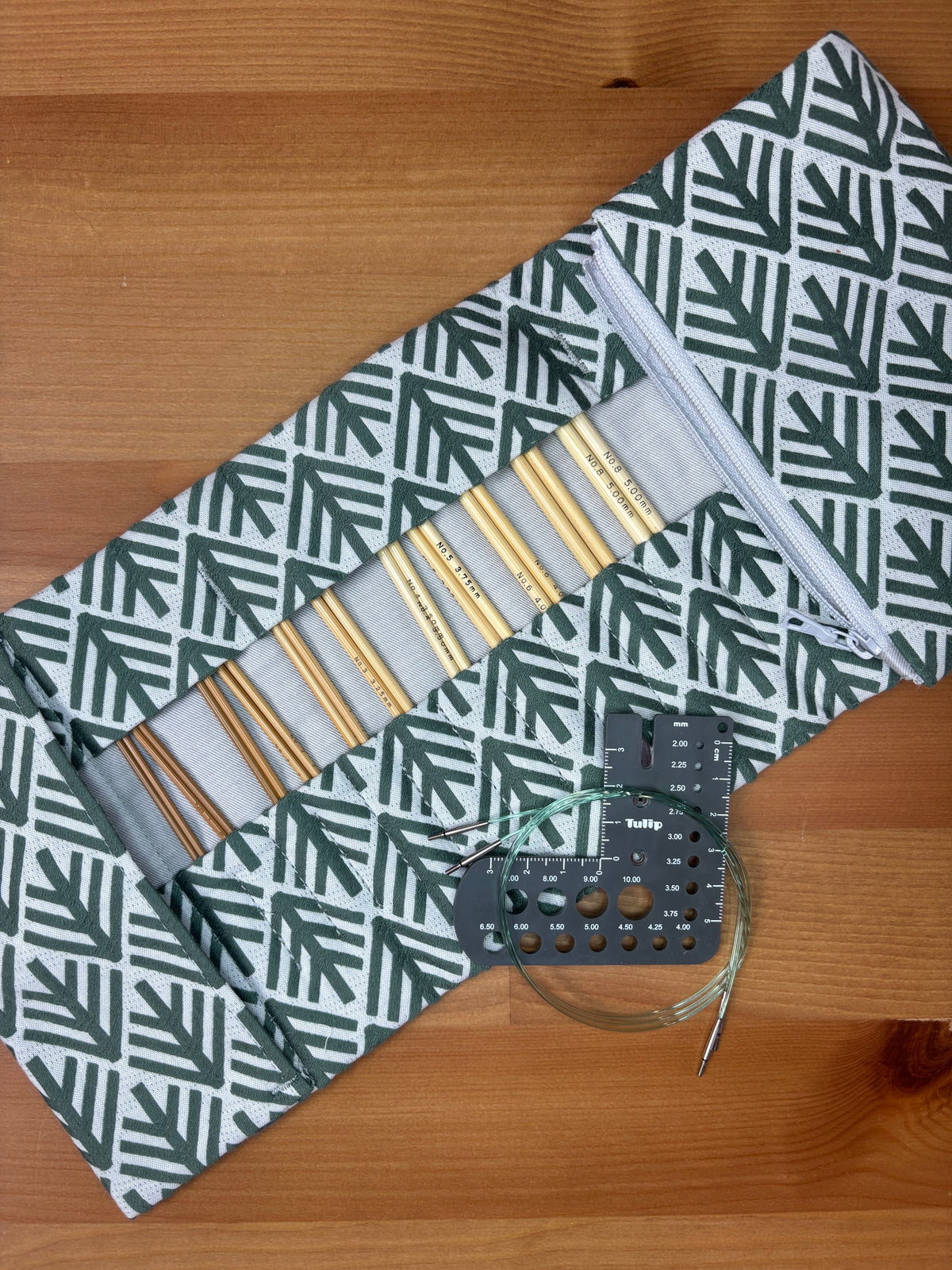 Tulip - CarryC Long Interchangeable Bamboo Knitting Needle Set 'Komorebi'- Green