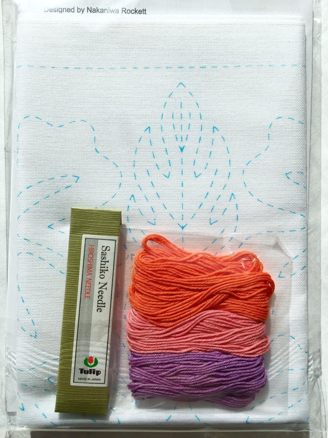 Tulip - World Hawaii "Hibiscus" Sashiko Sampler Kit