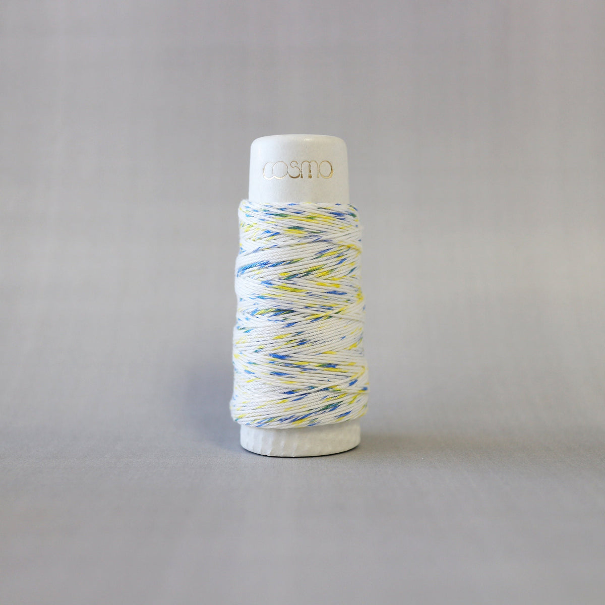 Lecien Cosmo - 'Hidamari' Cotton Sashiko Thread 30m Spool - Shaved Ice Blue Yellow (Speckle)