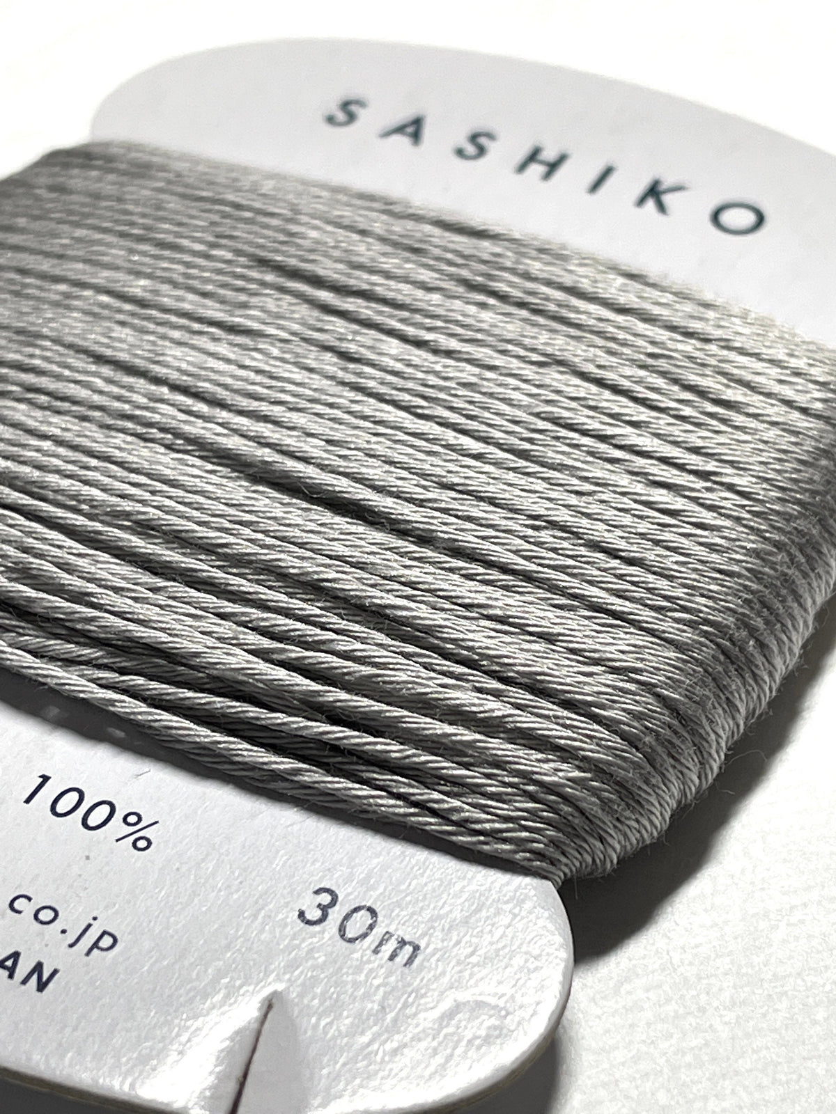 Daruma - Cotton Sashiko Thread 30m Card 20/6 - #217 Gray