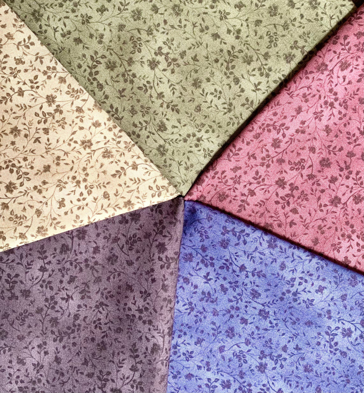 QuiltGate - PRE-CUT Gentle Flowers Dried Flowers Cotton Fabric