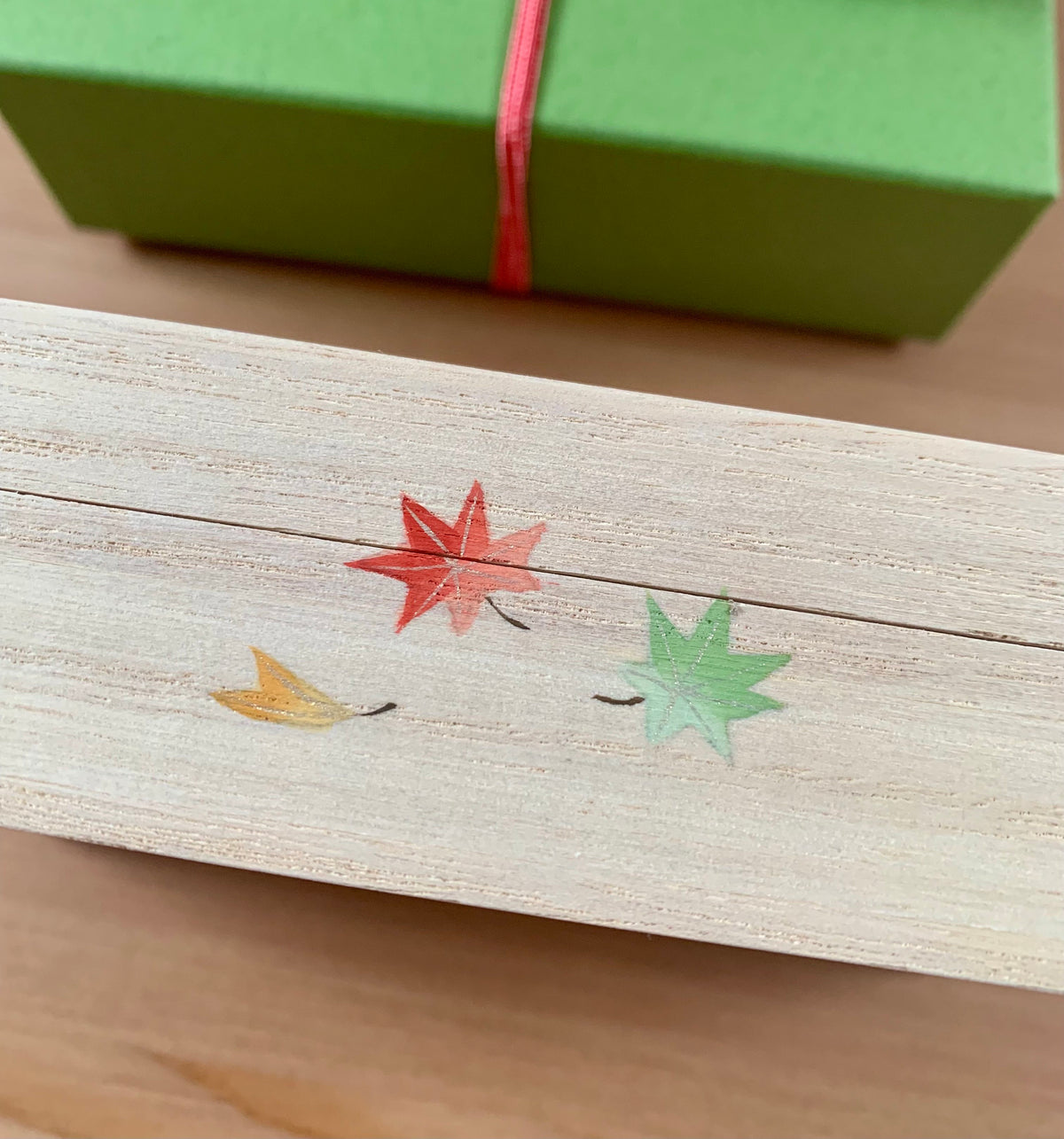 Tulip - Oharibako Sewing Box in Paulownia Wood with Kimono Fabric - Small set