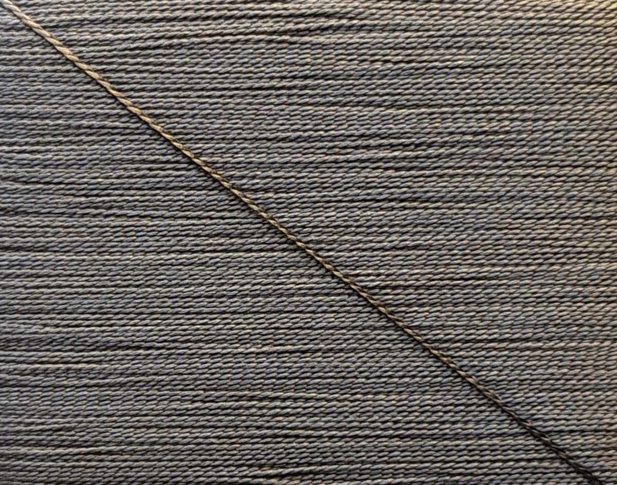 Kinkame - Silk Hand Sewing Thread 80m Card - Color #140 Grey Tabby