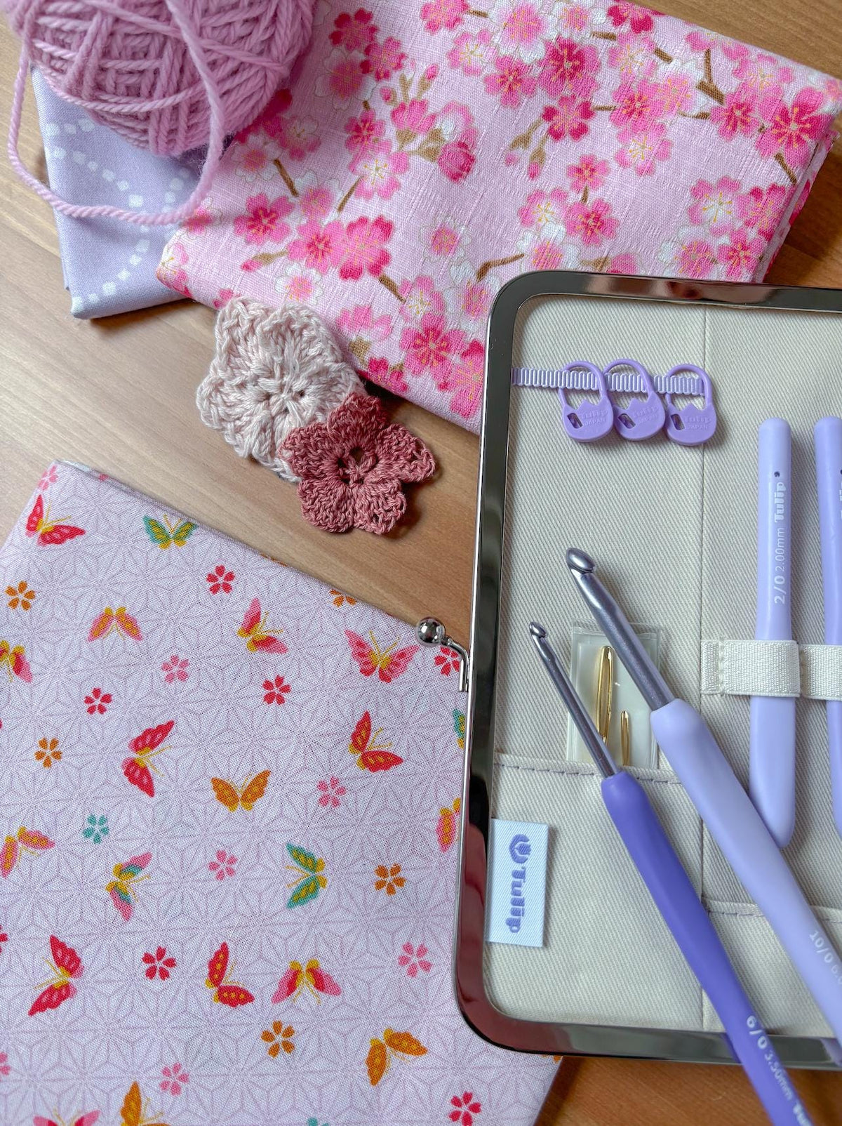 NEW Tulip ETIMO Murasaki Cushion Grip Crochet Set TEM-001e