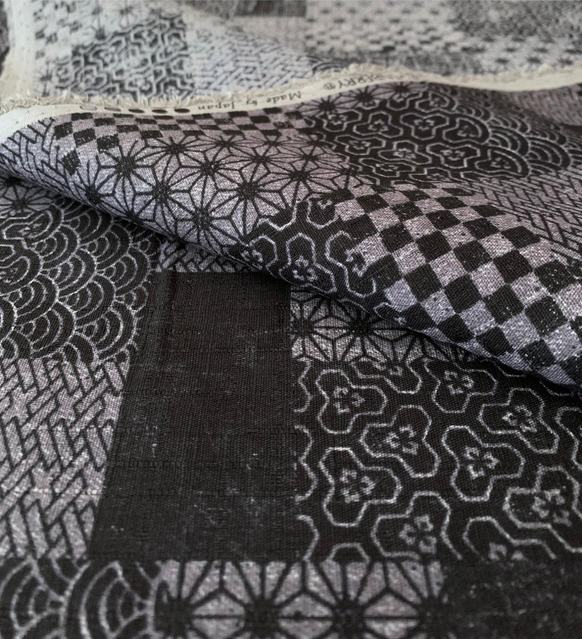 Patchwork Sevenberry Japanese cotton dobby fabric 850350-3-4 black