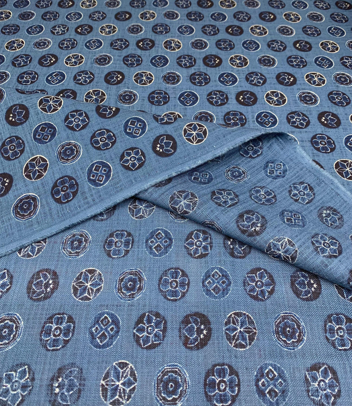 Sevenberry - Vintage Crests Cotton Fabric - Medium Blue