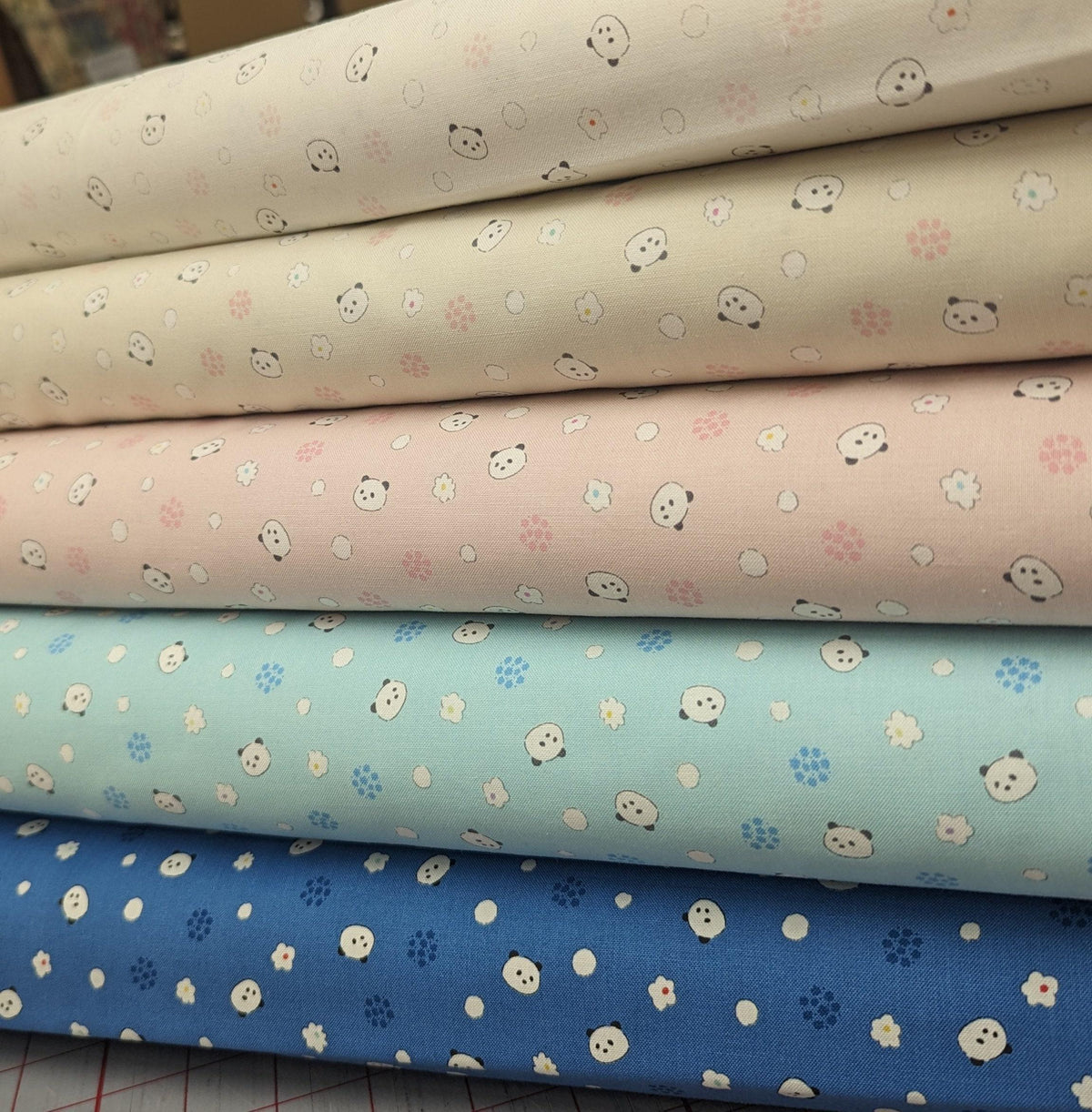 Cosmo - Tiny Panda Cotton - Pink