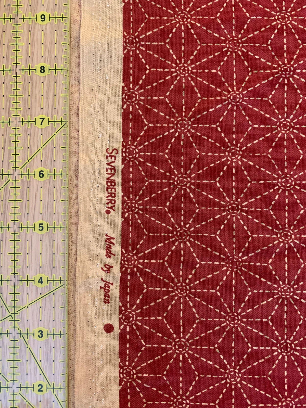 Sevenberry - Sashiko Stars Cotton Fabric 麻の葉 Asanoha - Red Beige
