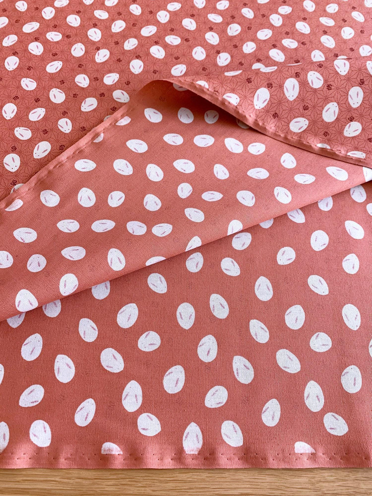 Yamaoka - Slipper Bunnies Cotton Fabric - Pink