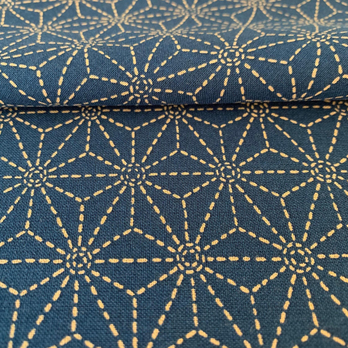 Sevenberry - Sashiko Stars Cotton Fabric 麻の葉 Asanoha - Blue Beige