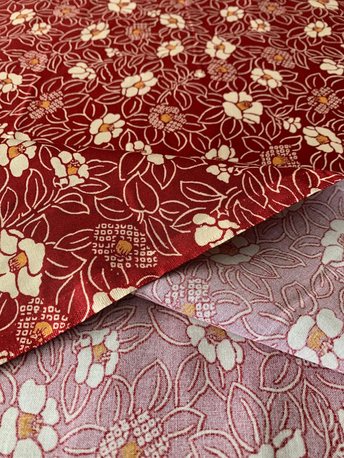 Kurenai - Blooming Camellias Cotton Fabric - Beige Red Orange