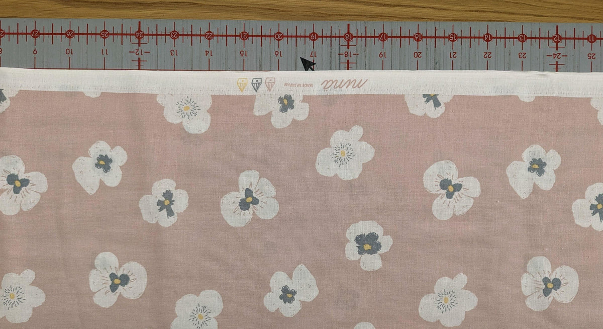 Koizumi - Blooming Pansies Cotton - Pink