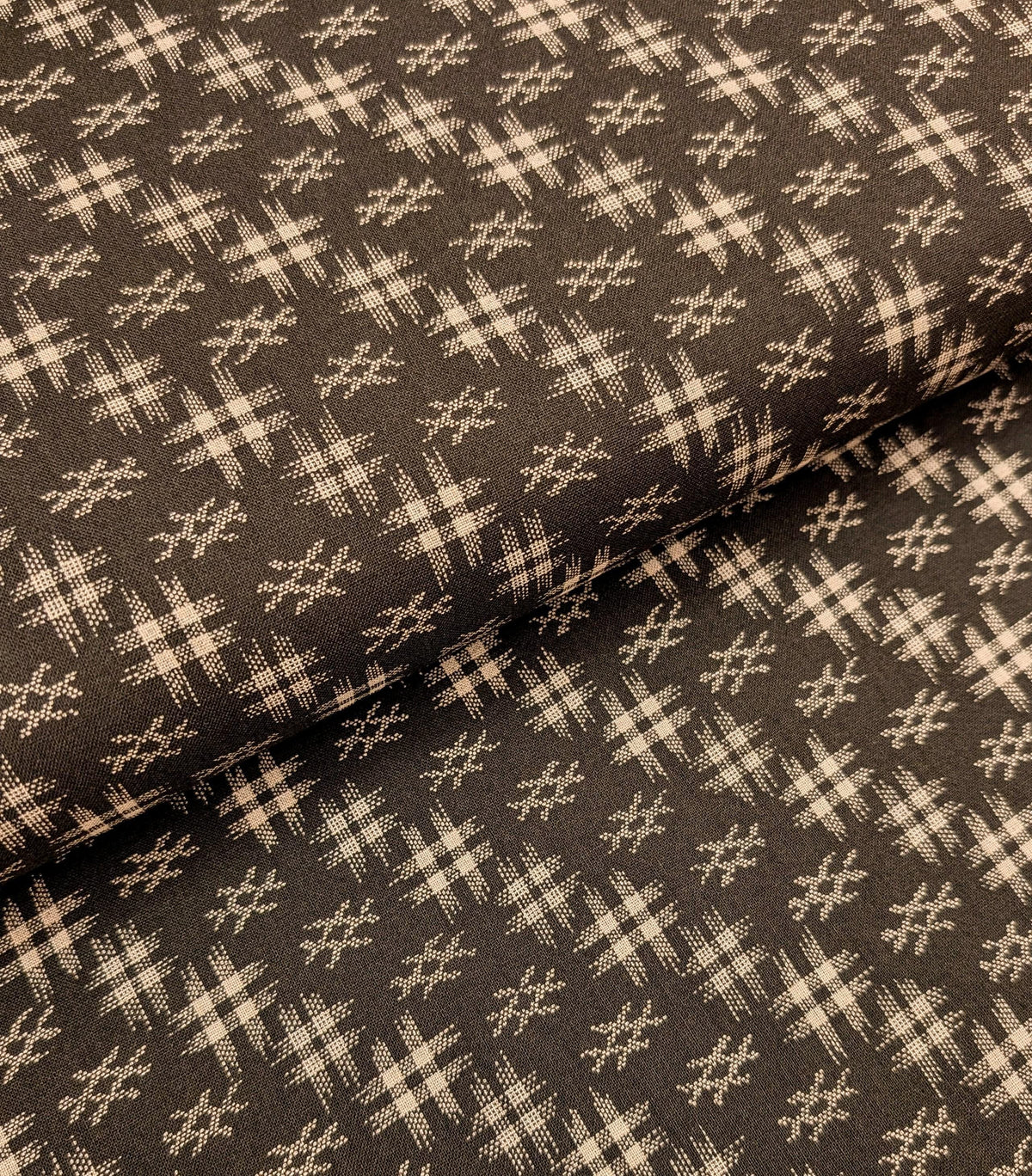 Sevenberry Well 井戸 hashtag Japanese cotton fabric 88222-5-13 beige & brown