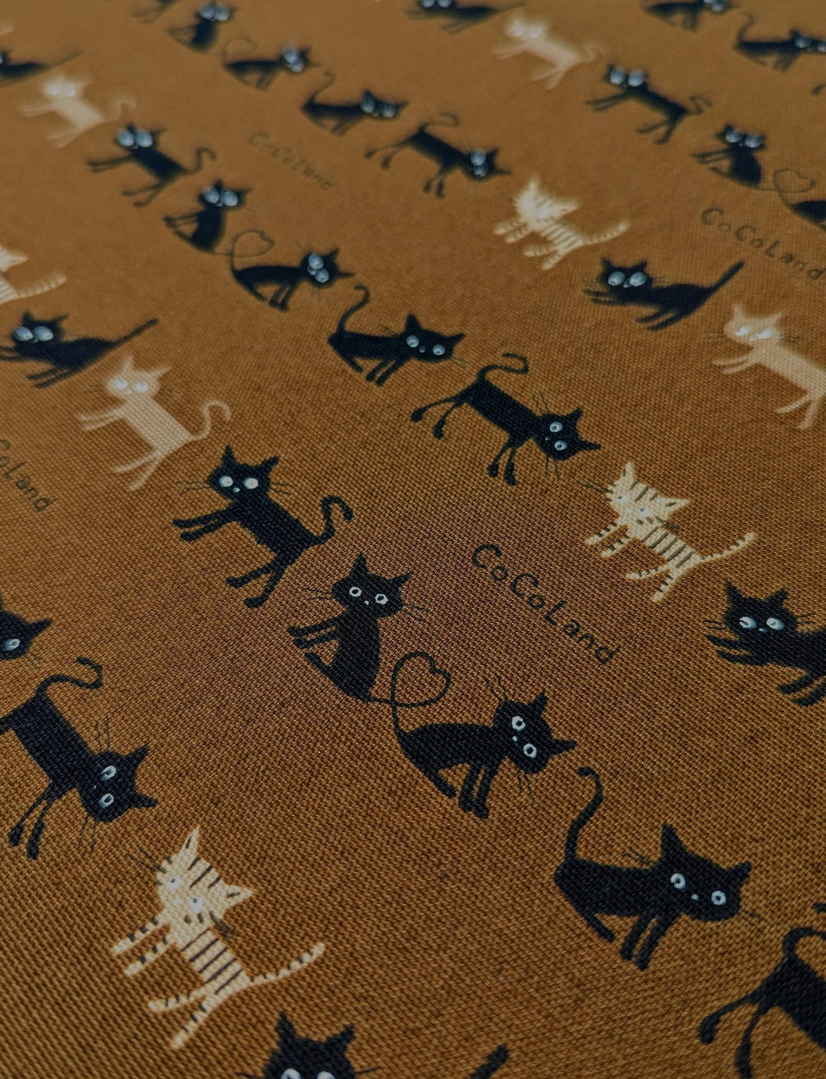 Hishiei - Cocoland Mini Cat Cotton Oxford - Brown