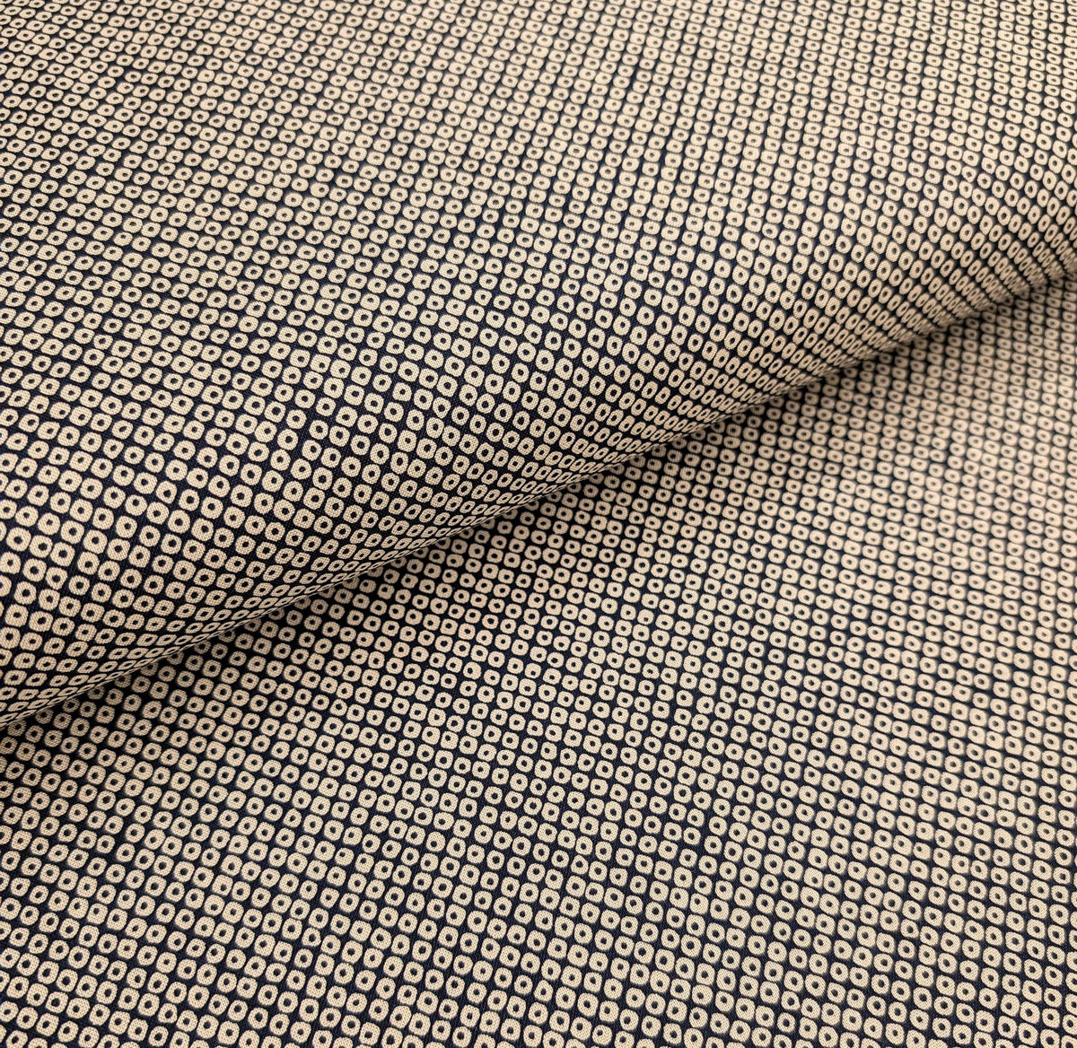 Sevenberry Kanoko Dots Japanese cotton fabric 88222-9-7 beige & black