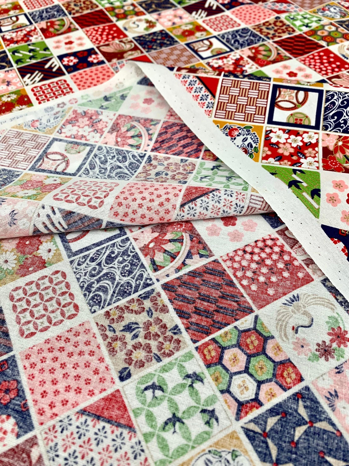 Senyo - Golden Flower Story Cotton Fabric - Pink White