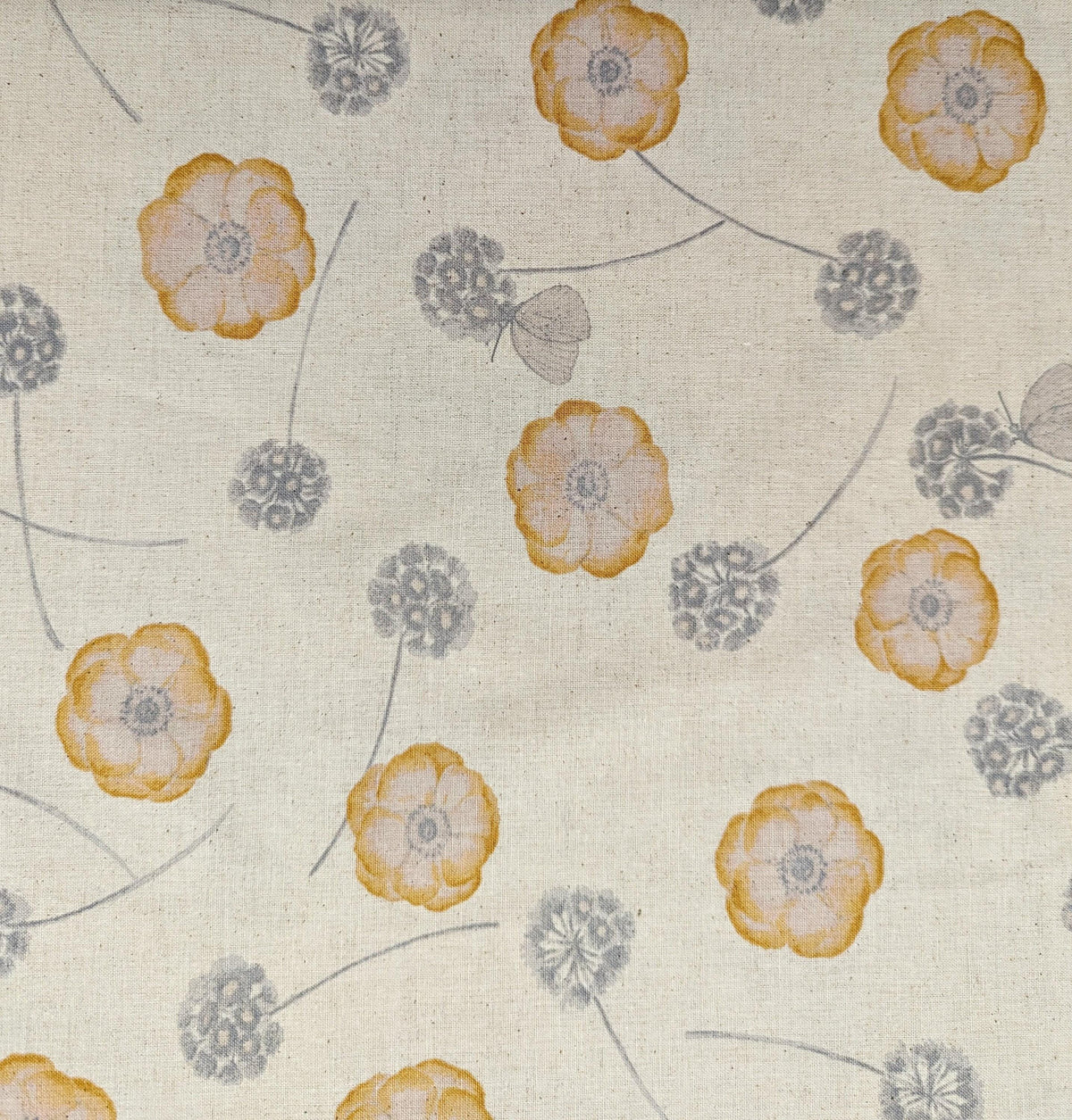 Koizumi - Poppies and Butterflies Cotton/Linen Blend - Beige