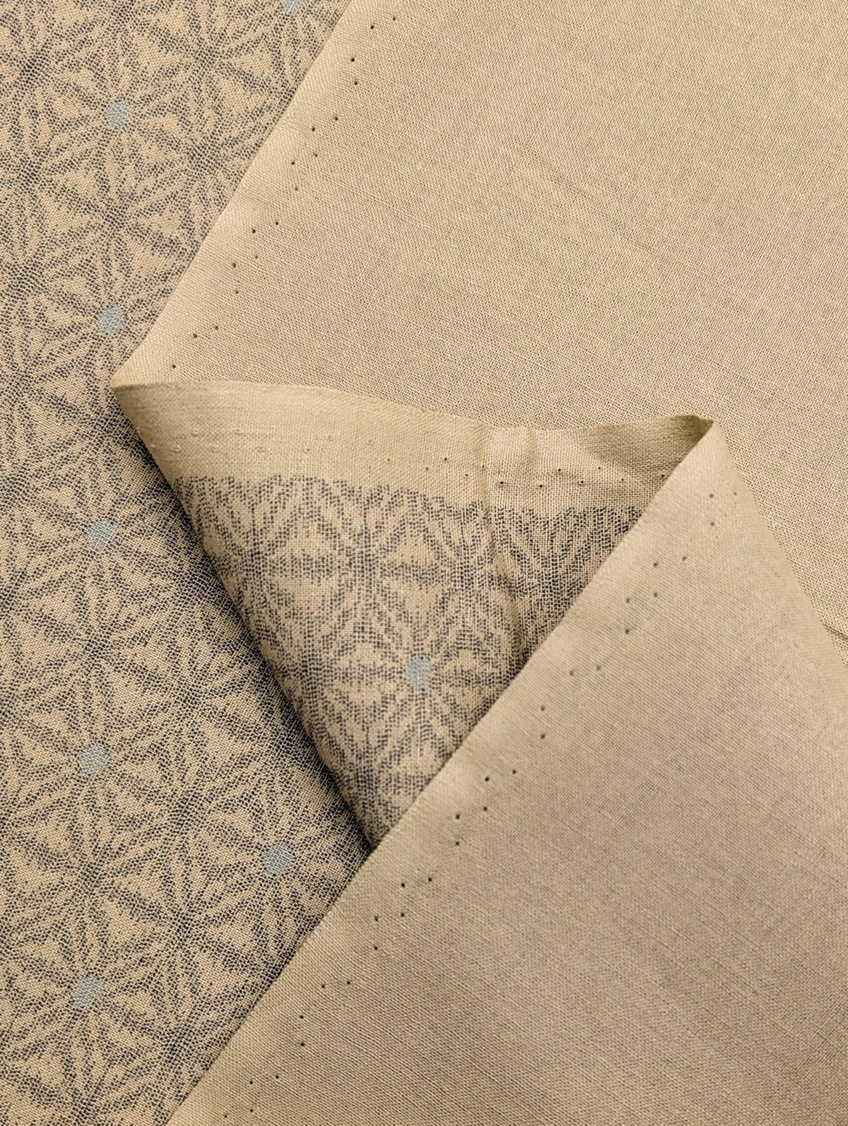 Sevenberry - Printed Ikat Asanoha Variation Stars in Beige and Gray Cotton Fabric - Beige Gray