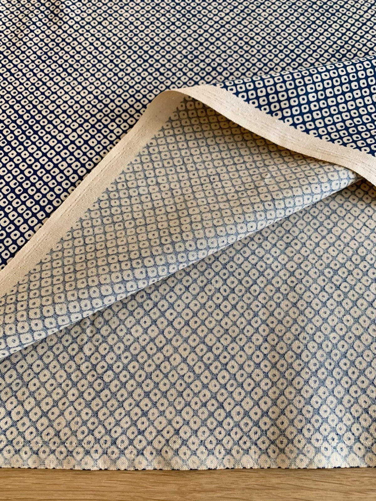 Sevenberry - Kanoko Dots Cotton Fabric - Beige Blue