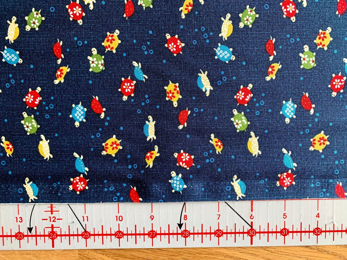 Kurenai - Colorful Turtles Cotton Fabric - Blue