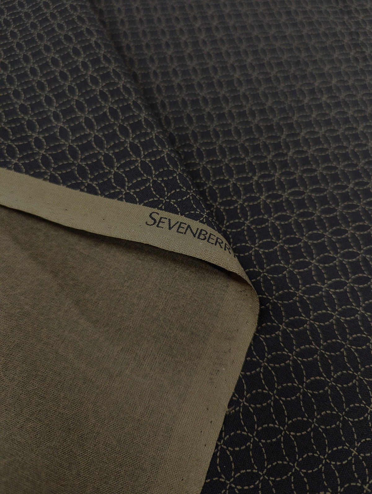 Sevenberry - Small Shippo Cotton Fabric - Black and Gray