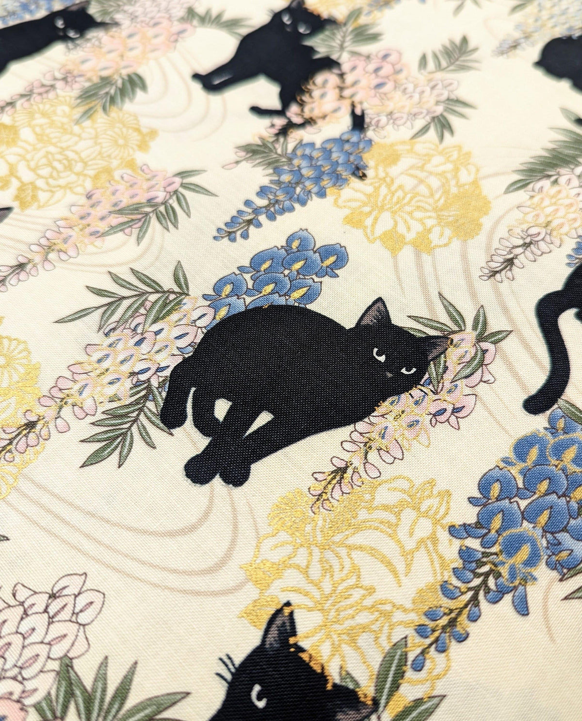 QuiltGate - Hyakka Ryoran Cats and Wisteria Cotton Fabric - White