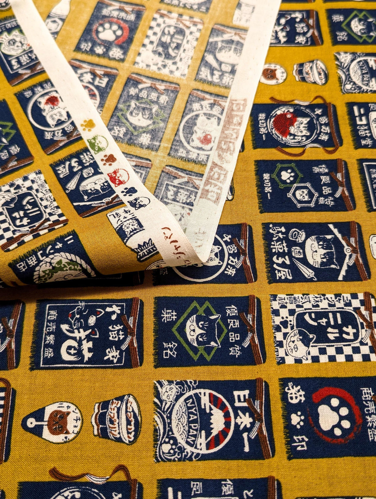 Senyo - Maekake Sake Apron Cats Cotton Fabric - Mustard