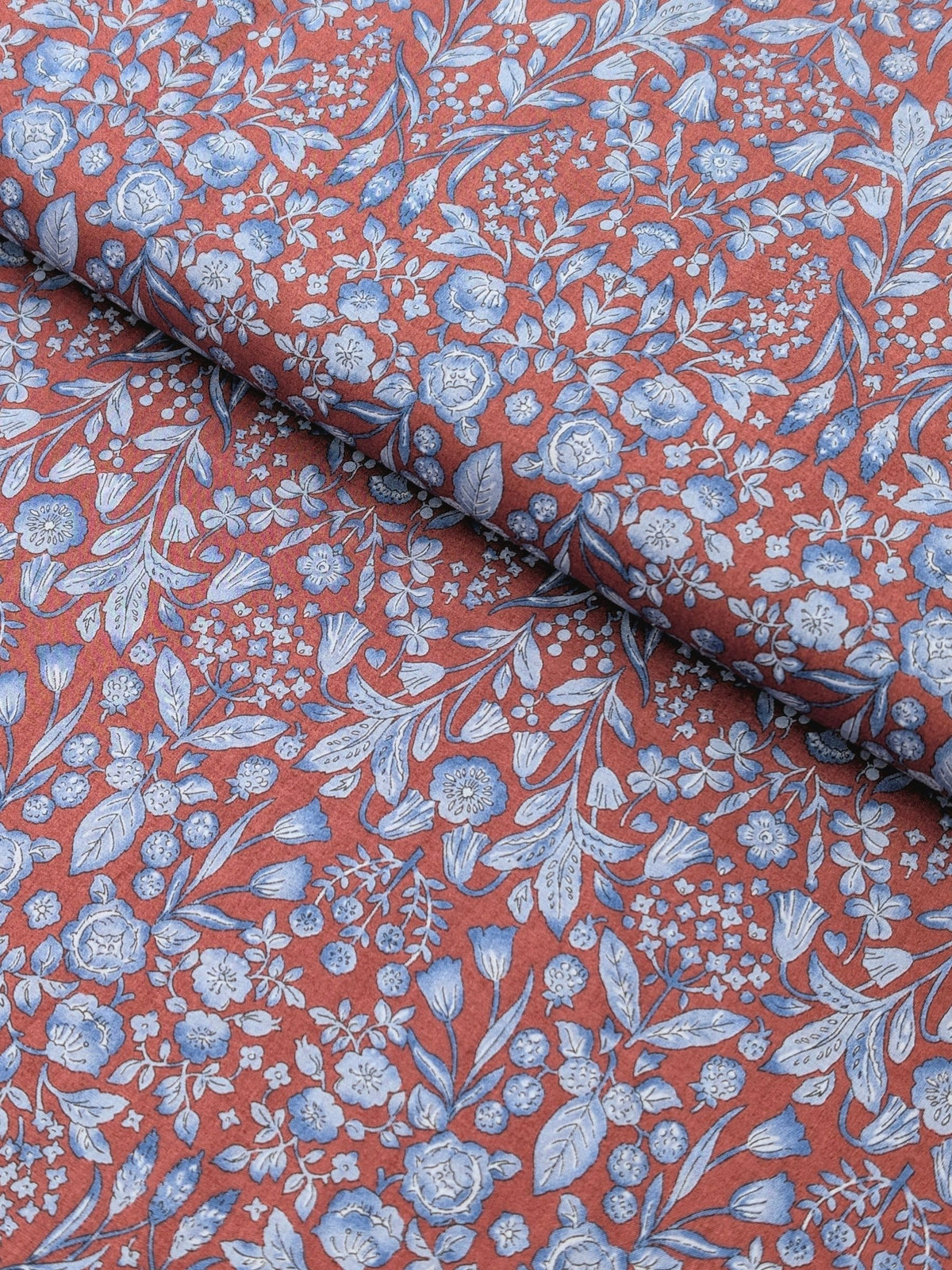 Hokkoh - Mirrored Two-Tone Flowers Cotton Lawn Fabric - Red & Blue
