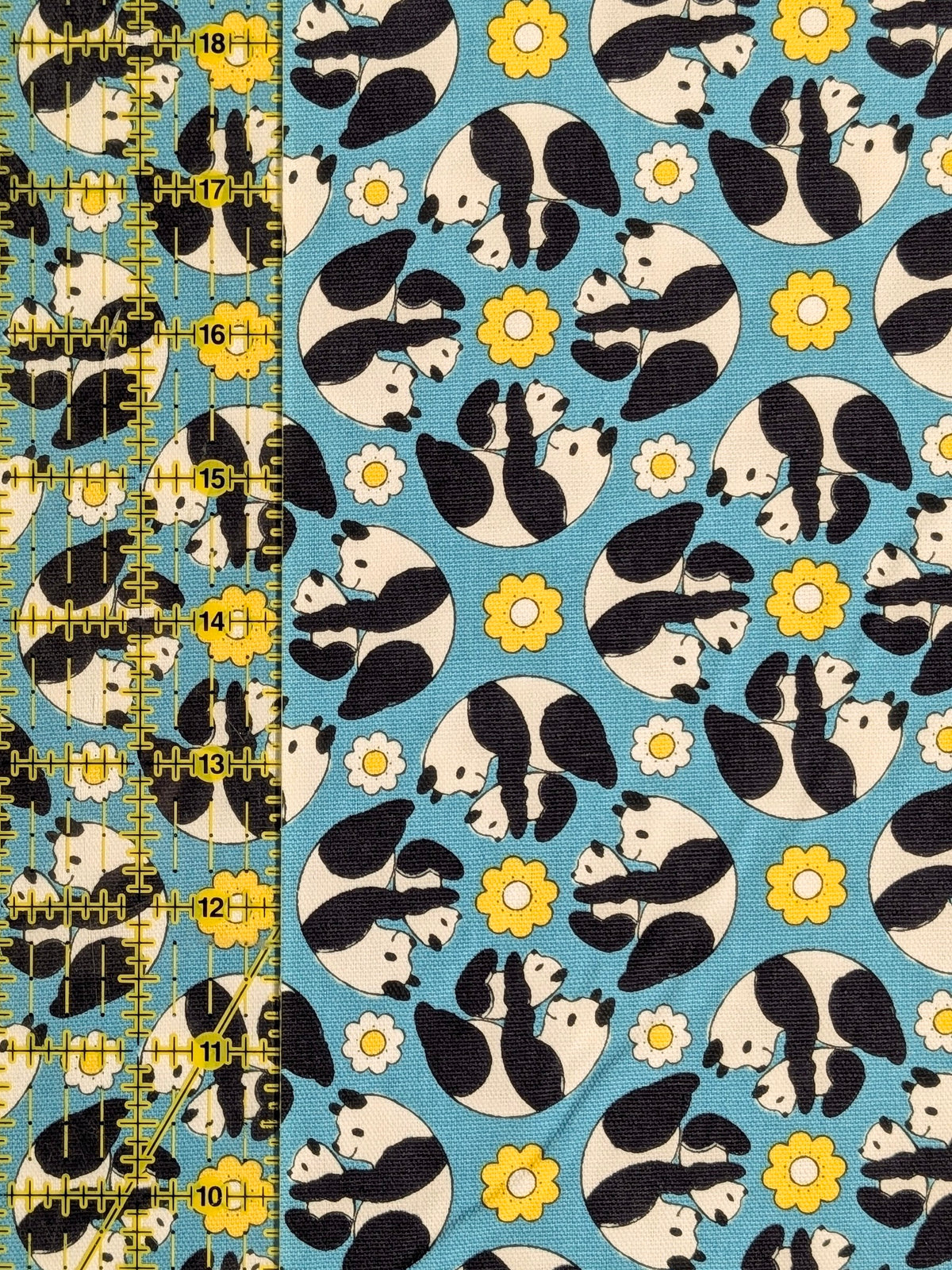 Yuwa - Kaleidoscope Pandas Oxford Cotton Fabric - Teal