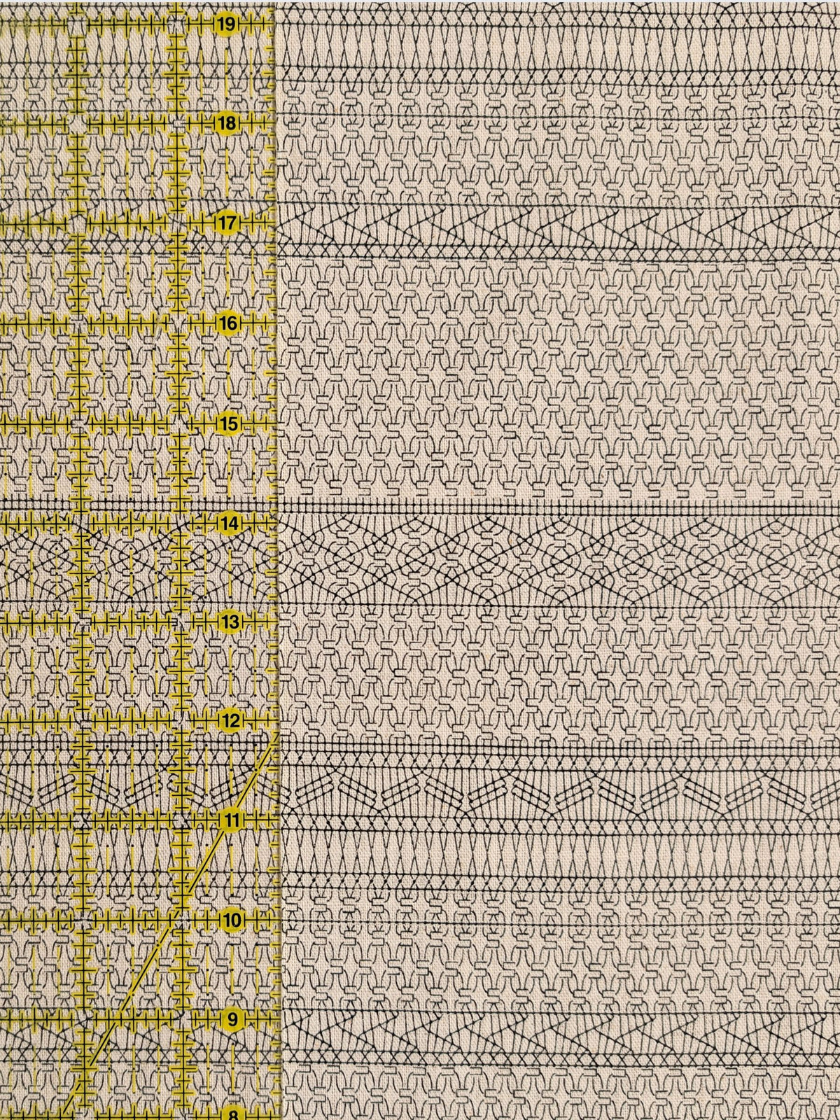 Yuwa - Cream Lace-Lines Cotton/Linen Fabric - Natural