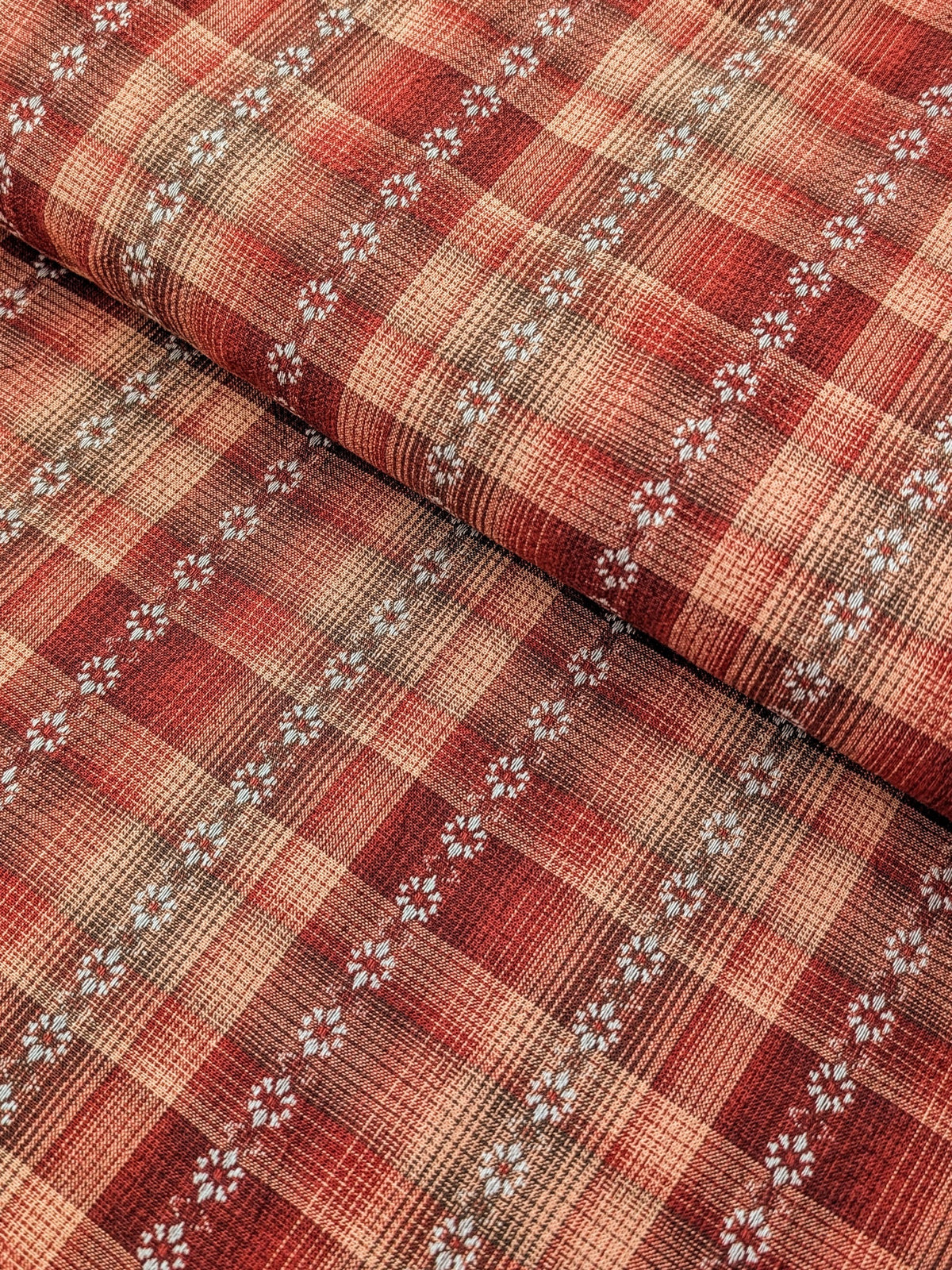 MYD - Daisy Chain Glen Check Plaid Yarn Dyed Cotton Fabric - Red and Beige