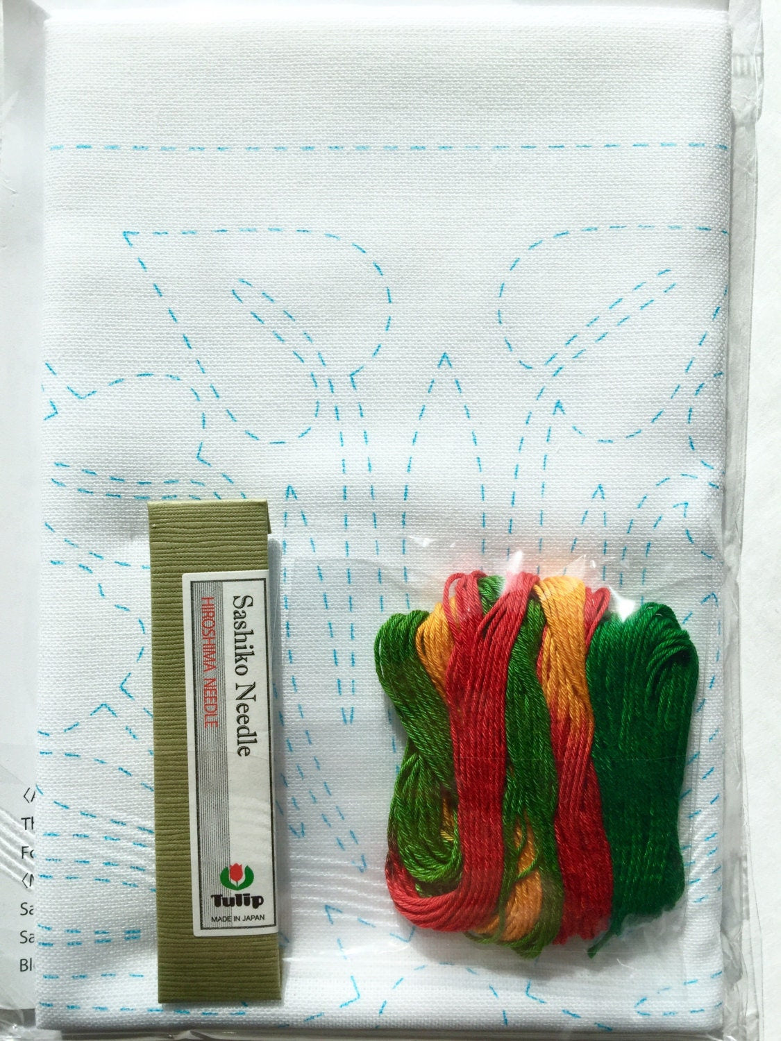 Tulip - World Hawaii "Anthurium" Sashiko Sampler Kit