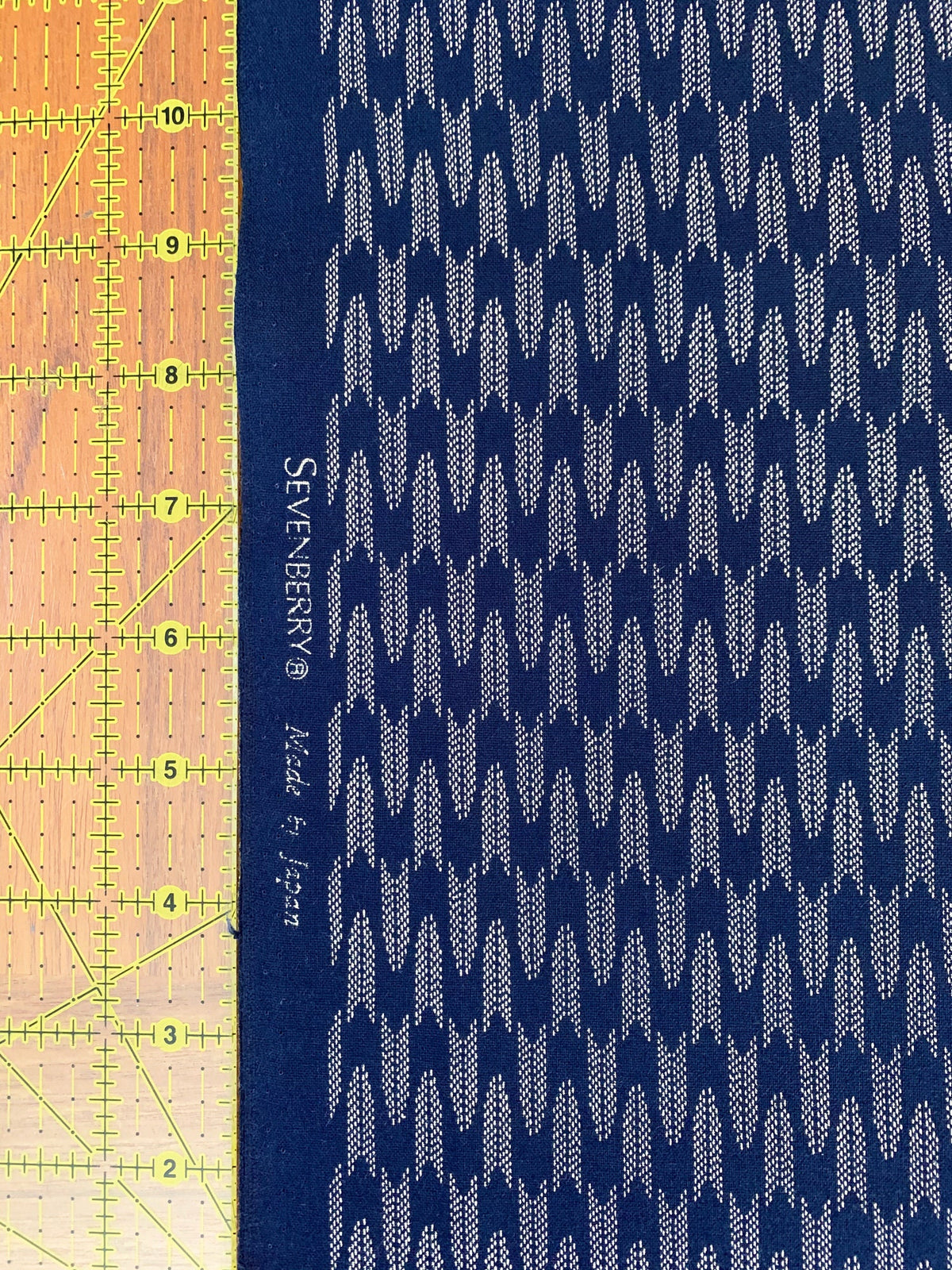 Sevenberry Zigzag Yabane arrows Japanese cotton fabric 88222-6-4 navy blue beige