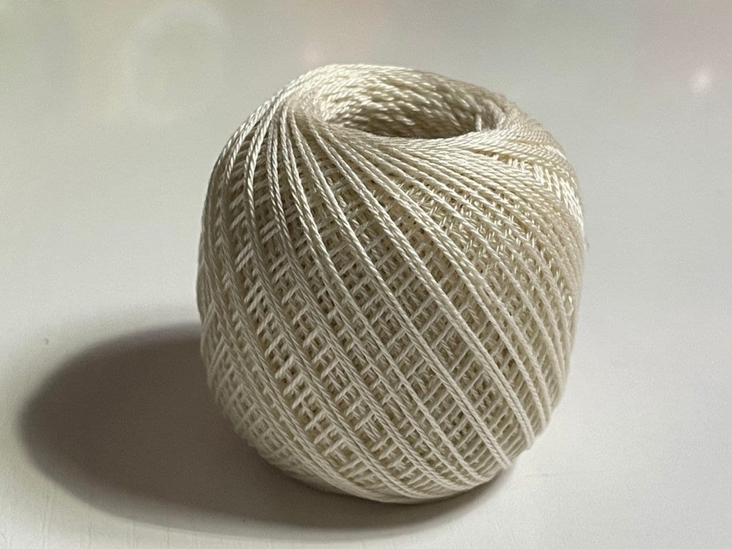 Olympus - Thin Cotton Sashiko Thread 80m Ball - Off White