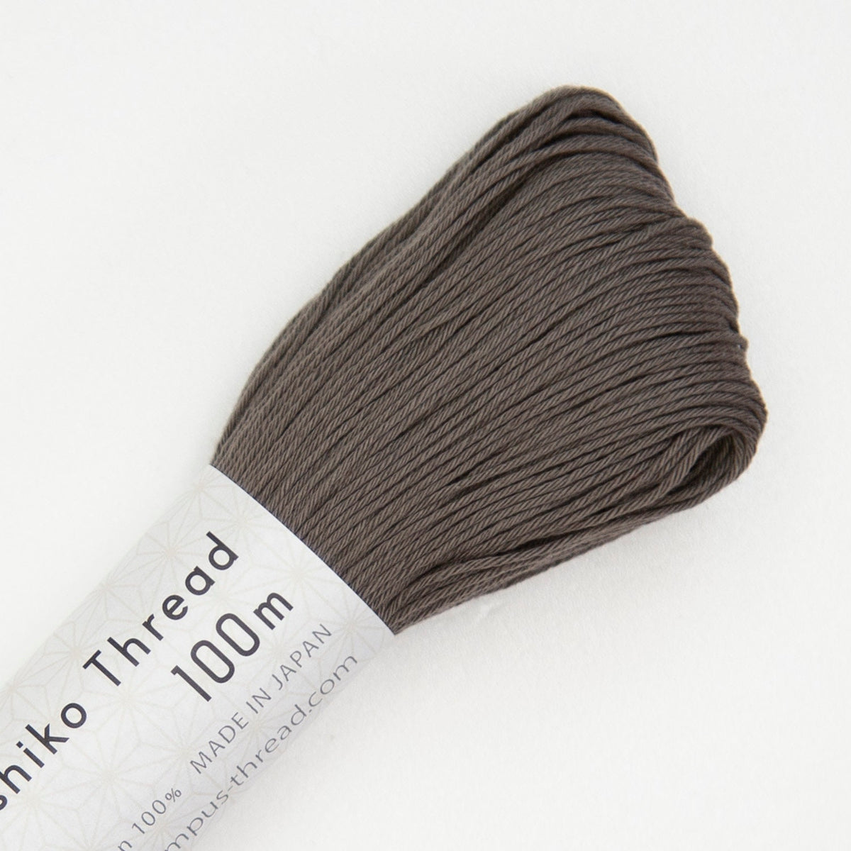 Olympus - Cotton Sashiko Thread 100m Skein - Color #130 Gray