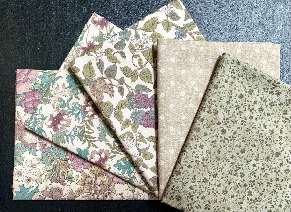 QuiltGate - PRE-CUT Gentle Flowers Dried Flowers Cotton Fabric