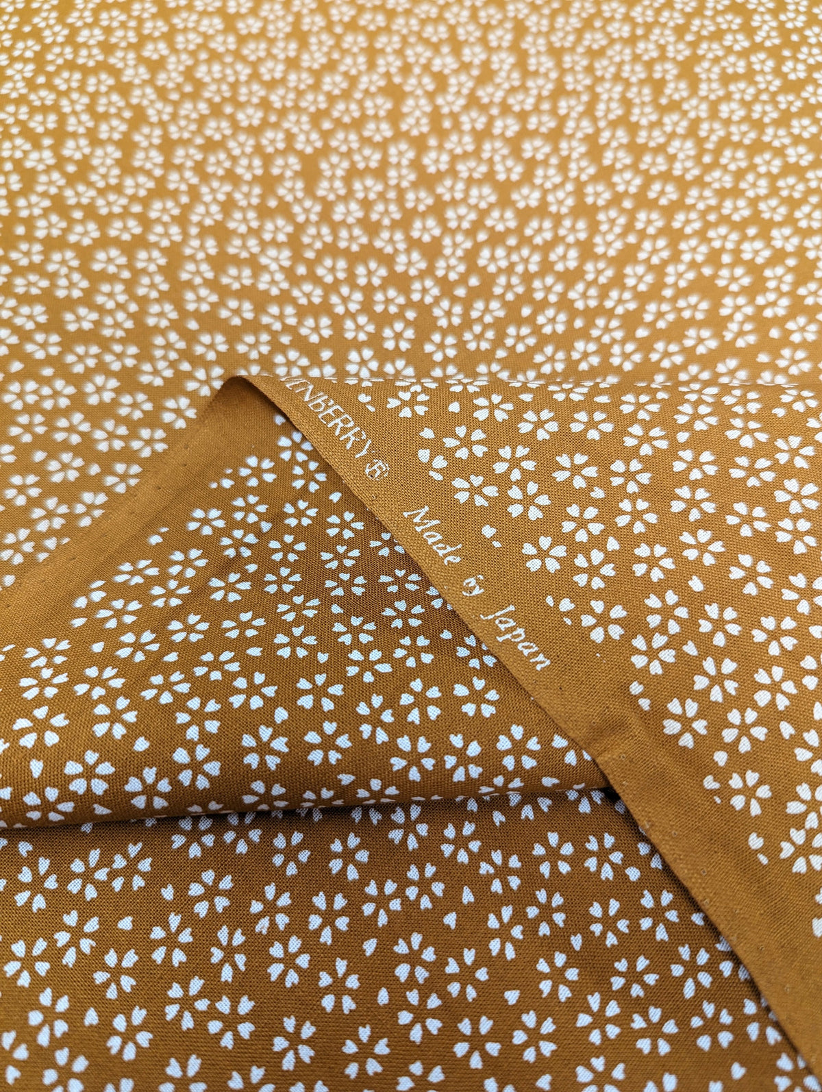 Sakura Cherry Blossom Sevenberry Japanese cotton fabric 88222-1-11 bronze and beige