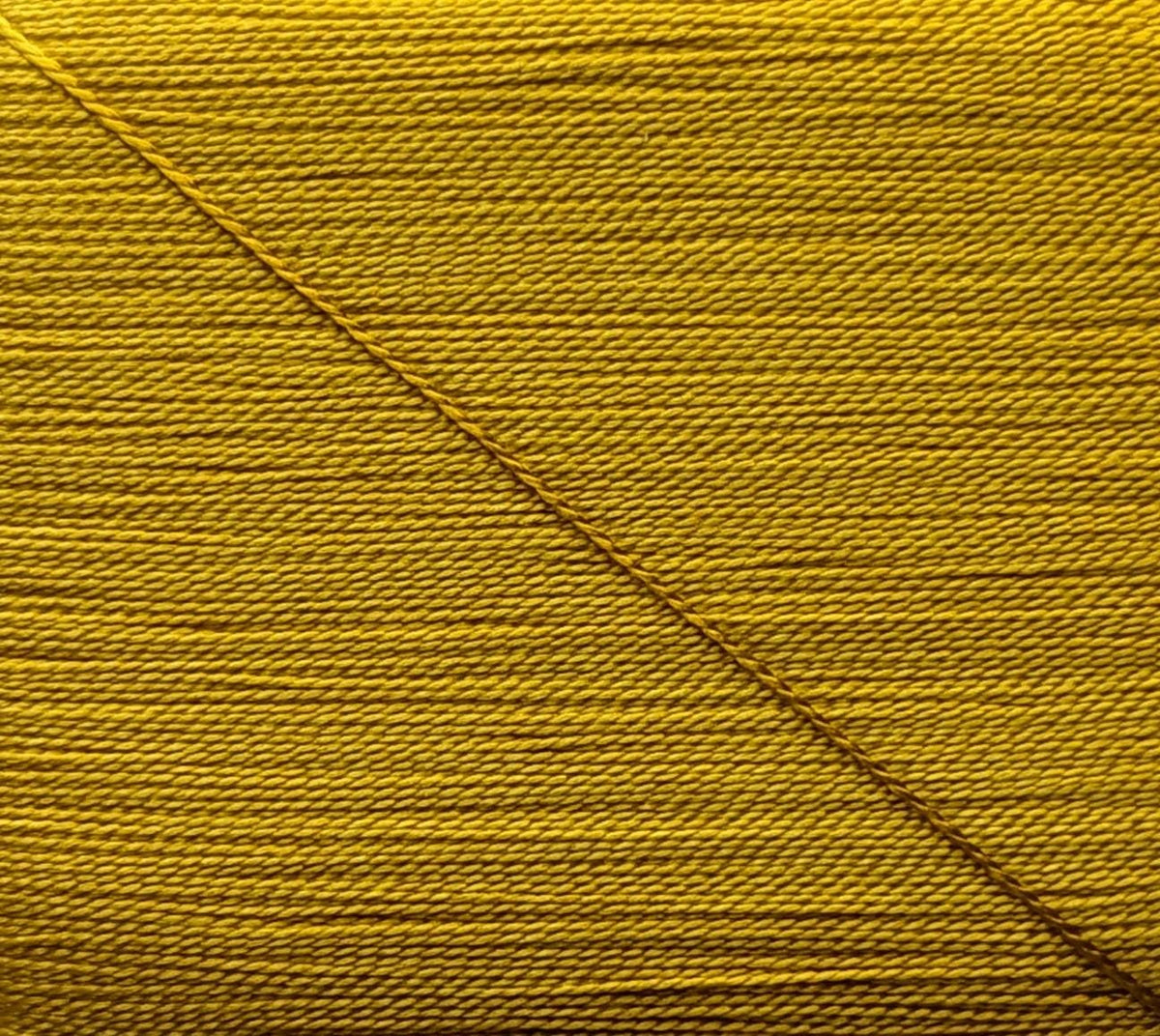 Kinkame - Silk Hand Sewing Thread 80m Card - Color #200 Old Gold