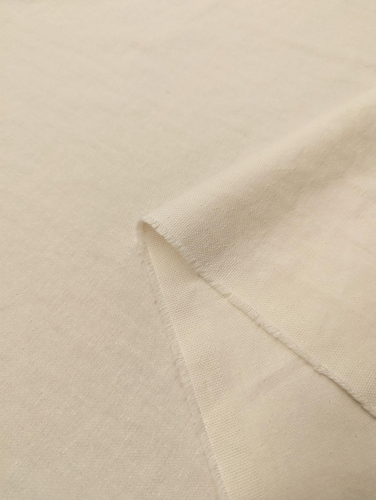 NEW Japanese light twill cotton silk blend BD2027-3 Ivory - half yard