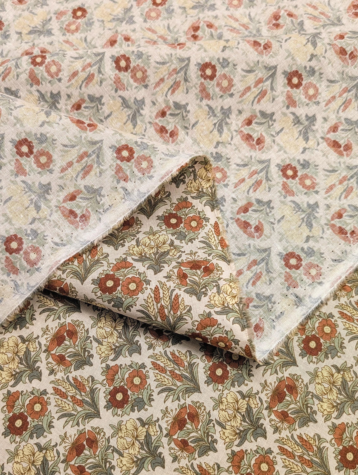 Kokka - Gridded Bouquet Cotton/Linen Fabric - Beige