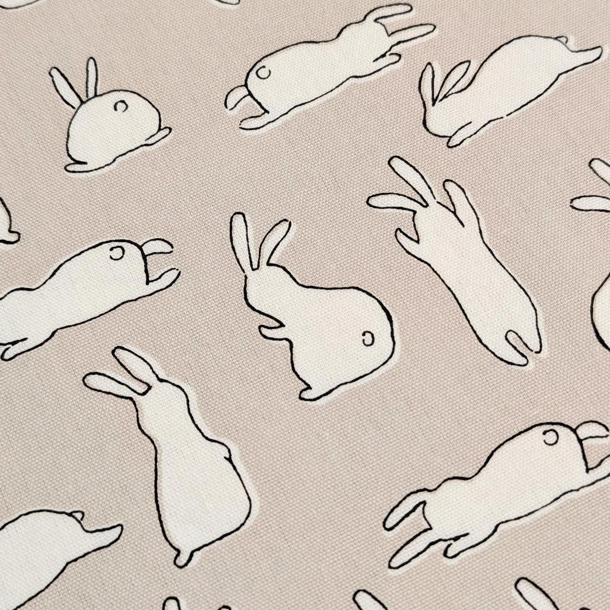 Hishiei - White Rabbits Cotton Oxford - Beige
