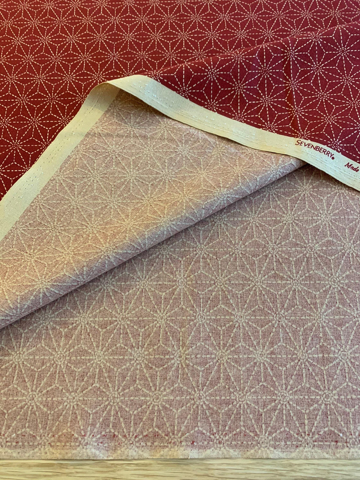 Sevenberry - Sashiko Stars Cotton Fabric 麻の葉 Asanoha - Red Beige