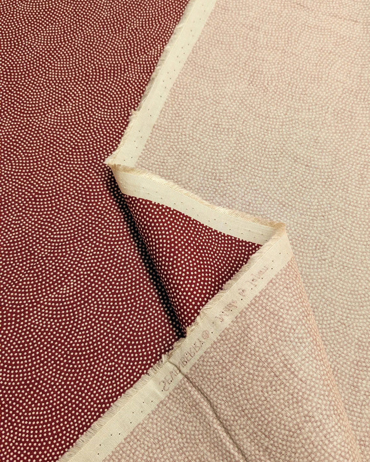 Sevenberry Same-Komon (Shark Skin) Japanese cotton fabric 88222-10-6 beige & red